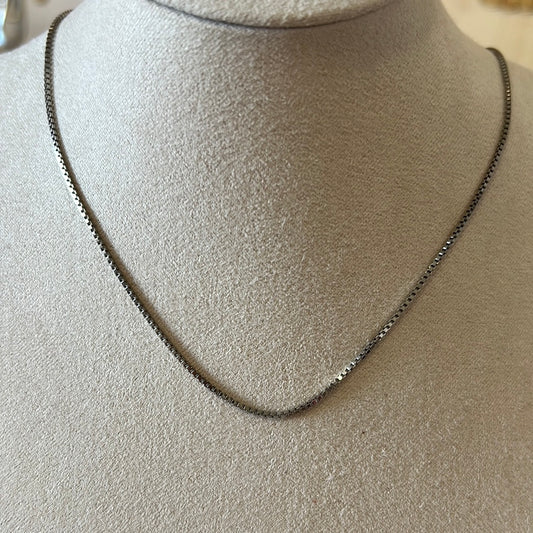 Silver choker